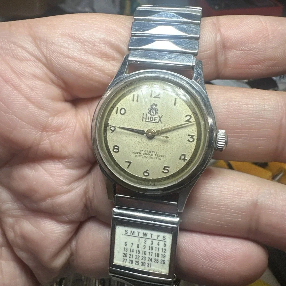 Working VTG HideX CALENDAR Swiss 17 Jewels Manual Wind Mens Watch 30mm Fit 7in